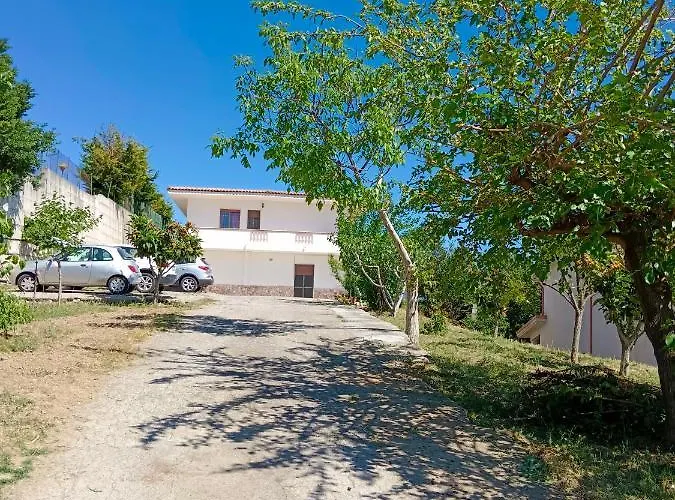 B&B Collemare 스칼레아